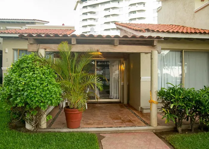 Aca Suites Ixtapa